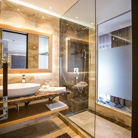 A - Park 5*